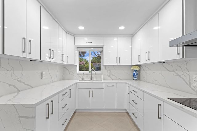 5 of 31 - 747 Avon Road, West Palm Beach, FL