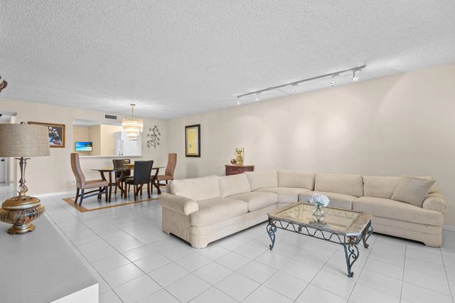 4 of 34 - 9700 Pavarotti Terrace #102, Boynton Beach, FL