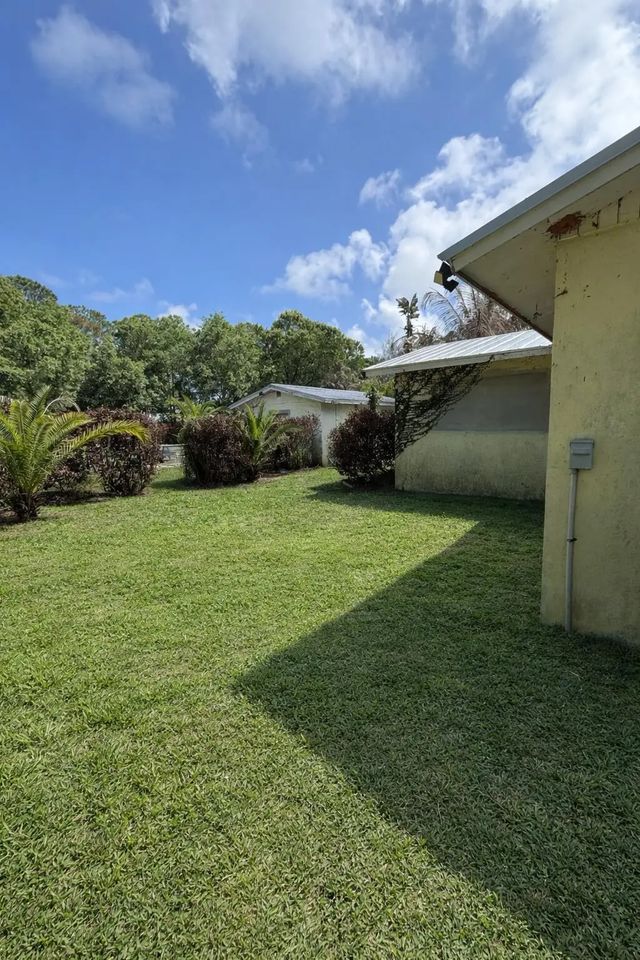 4 of 18 - 5512 Buchanan Drive, Fort Pierce, FL