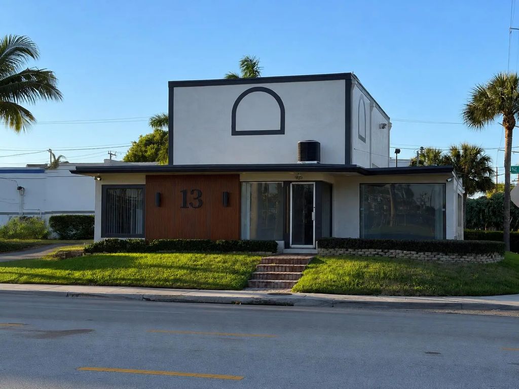 13 Sw 10th Street, Deerfield Beach