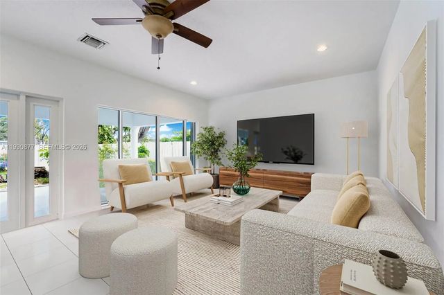 4 of 20 - 69 S Royal Poinciana Boulevard, Miami Springs, FL