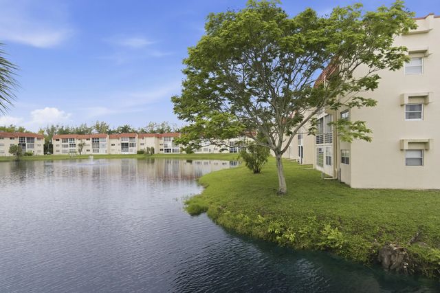 3 of 22 - 2900 Sunrise Lakes Drive W #201, Sunrise, FL