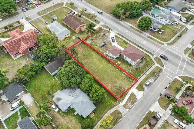 2 of 18 - Nw 2, Florida City, FL