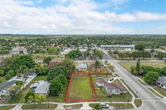 4 of 18 - Nw 2, Florida City, FL