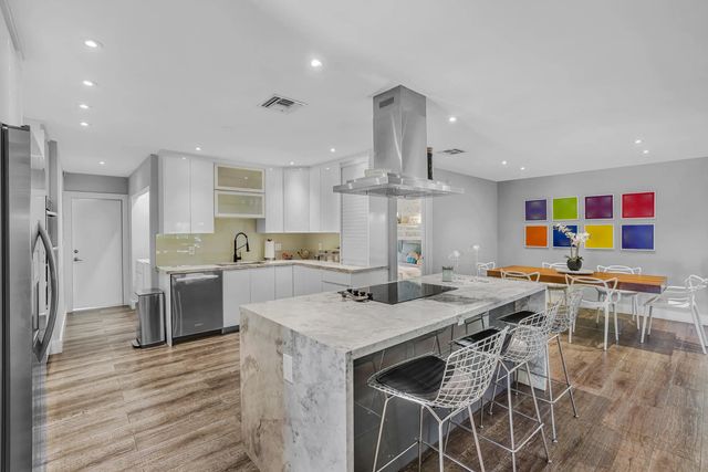 4 of 33 - 908 Cypress Grove Drive, Pompano Beach, FL