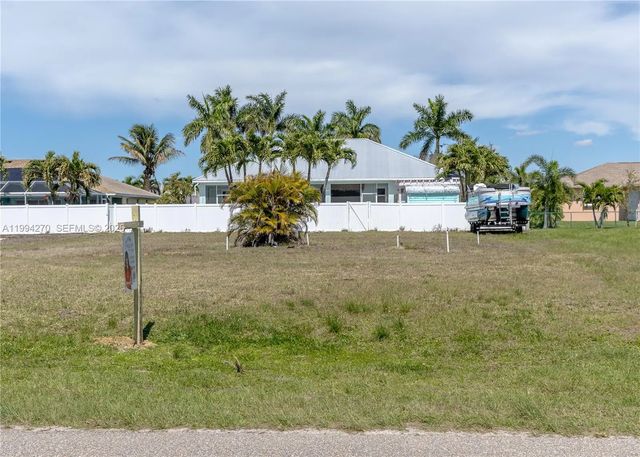 2 of 4 - 2115 Sw 30th Street, Cape Coral, FL