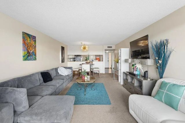 2 of 21 - 8030 Hampton Boulevard #404, North Lauderdale, FL