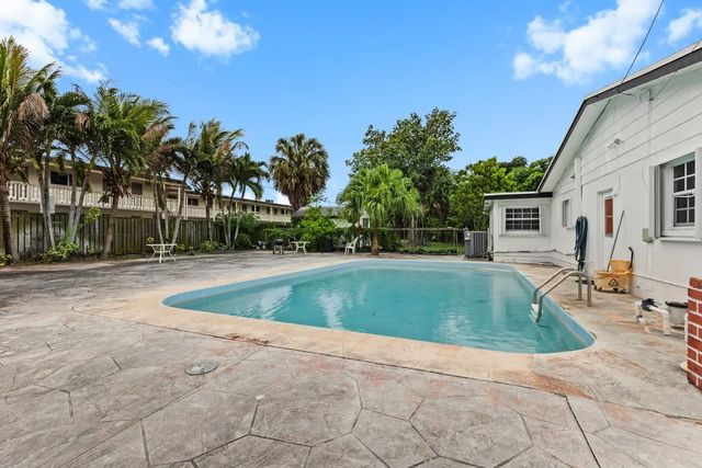 4 of 20 - 1091 Nw 46th Avenue, Lauderhill, FL