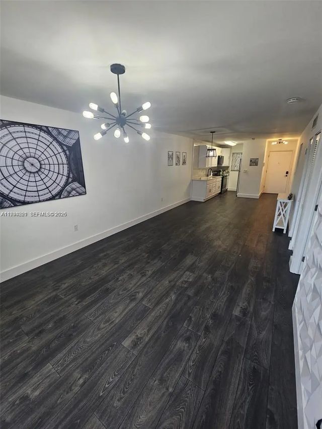 6055 W 19th #209, Hialeah