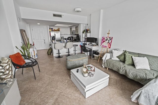 140 S Dixie Highway #733, Hollywood