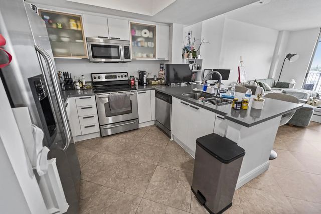 3 of 26 - 140 S Dixie Highway #733, Hollywood, FL