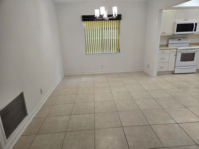 5 of 17 - 10125 Nw 71st Street, Tamarac, FL