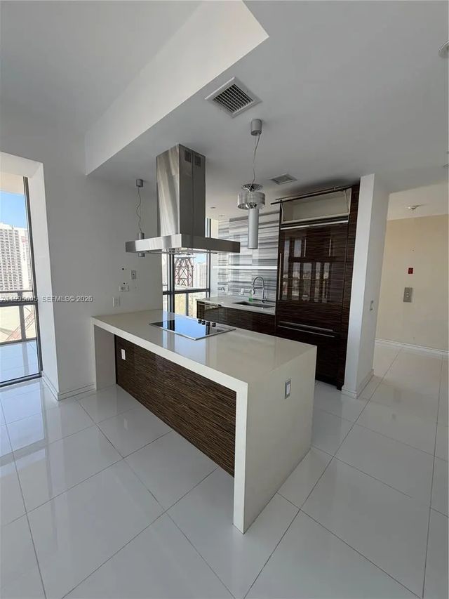 2 of 6 - 1100 Biscayne Boulevard #2605, Miami, FL