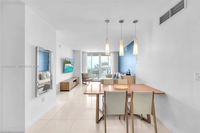 4 of 42 - 2602 E Hallandale Beach Boulevard #r2805, Hallandale Beach, FL