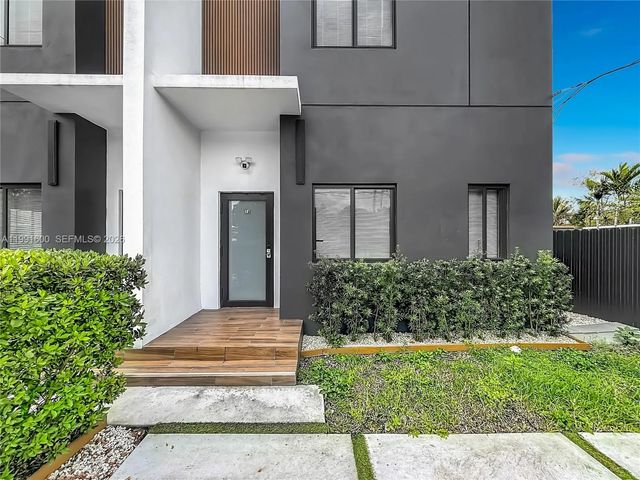 2 of 22 - 1220 Nw & 1222 30th Street, Miami, FL