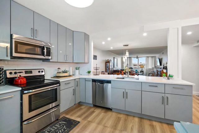 6698 10th Avenue N #408, Greenacres