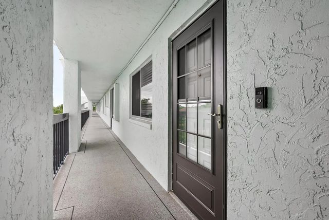 5 of 44 - 6698 10th Avenue N #408, Greenacres, FL