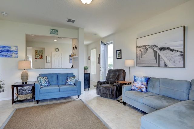 4 of 44 - 1420 Dittmer Circle Se, Palm Bay, FL