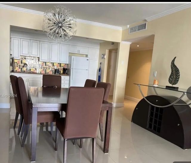 5 of 15 - 19380 Collins Avenue #701, Sunny Isles Beach, FL