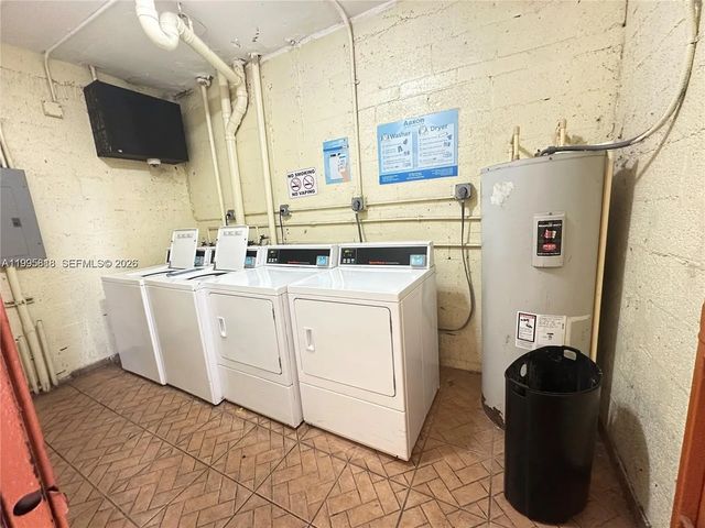 2 of 16 - 3700 Nw 21st Street #401, Lauderdale Lakes, FL