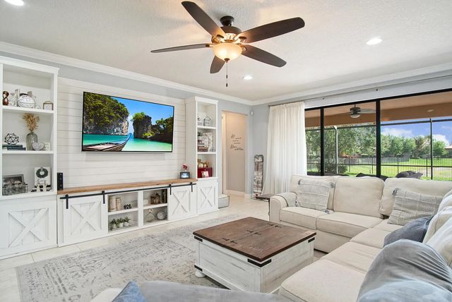 3 of 36 - 301 Se Huntington Circle, Port St. Lucie, FL