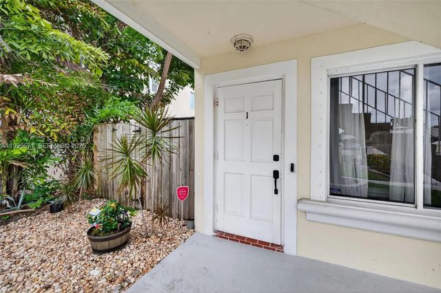 4 of 39 - 4525 Ne 21st Avenue #1, Fort Lauderdale, FL