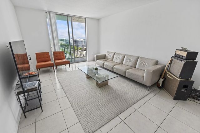 140 S Dixie Highway #905, Hollywood