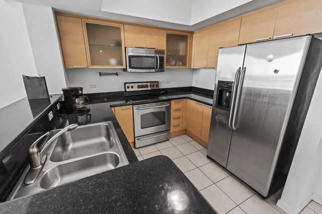 5 of 33 - 140 S Dixie Highway #905, Hollywood, FL