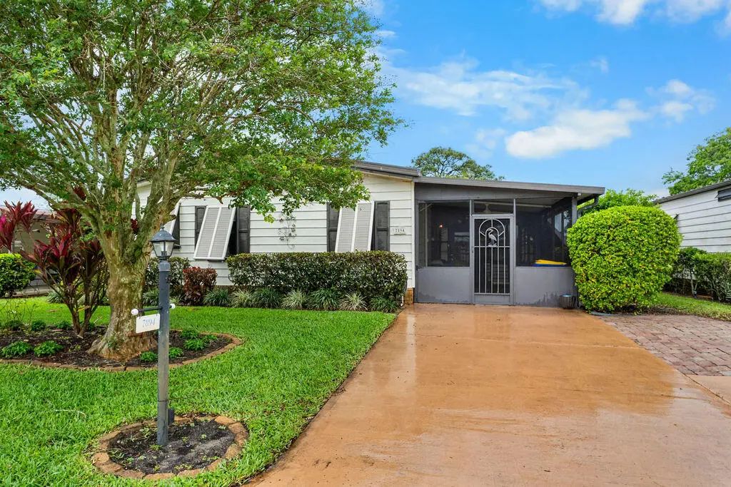 7894 Se Saratoga Drive E, Hobe Sound
