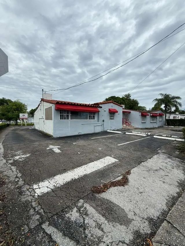 4141 Sw 6th Street, Miami