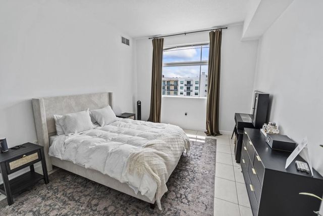 4 of 28 - 140 S Dixie Highway #1002, Hollywood, FL