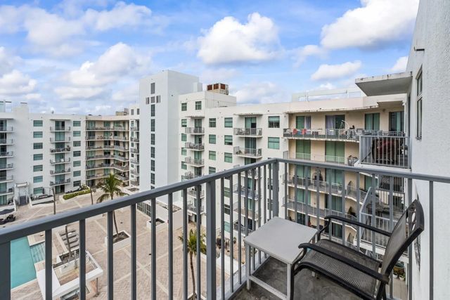 5 of 30 - 140 S Dixie Highway #1022, Hollywood, FL