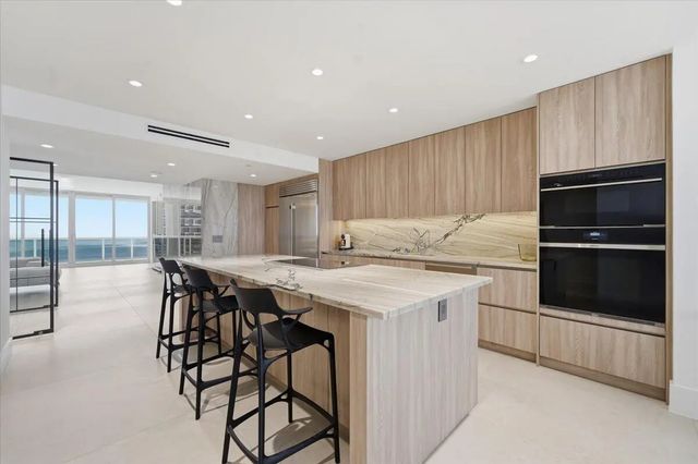 4 of 39 - 3100 N Ocean Boulevard N #1902, Fort Lauderdale, FL