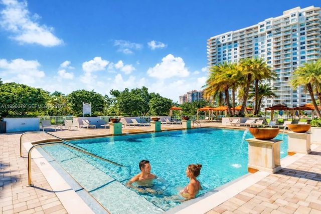2851 Ne 183rd Street #906e, Aventura