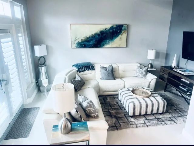 4 of 18 - 450 N Federal  Highway #102, Boynton Beach, FL