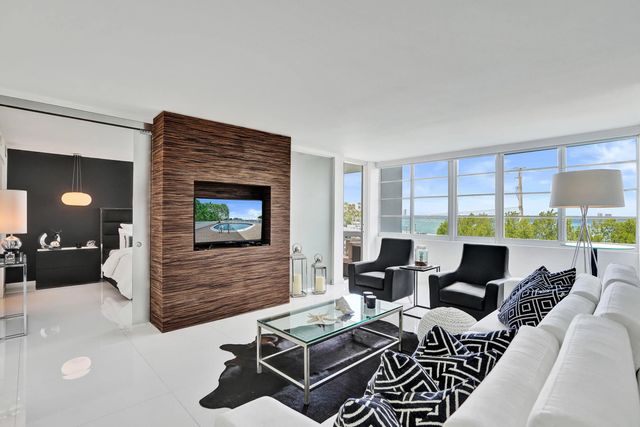 3 of 43 - 1670 Lincoln Court #3b, Miami Beach, FL