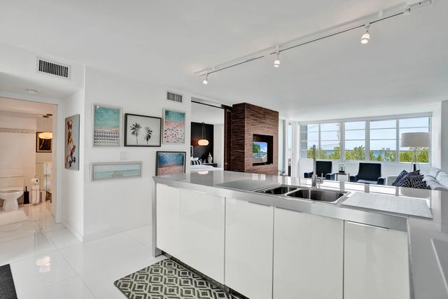 5 of 43 - 1670 Lincoln Court #3b, Miami Beach, FL