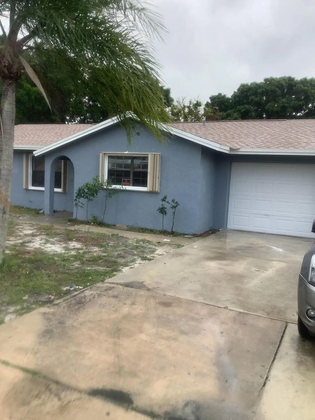3 of 42 - 3209 Jersey Court, Fort Pierce, FL