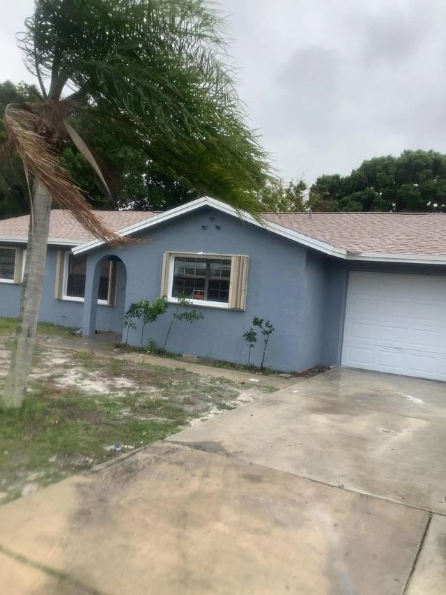 5 of 42 - 3209 Jersey Court, Fort Pierce, FL
