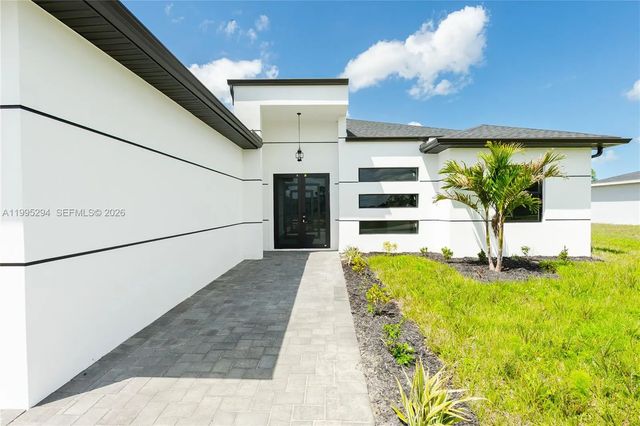 2 of 39 - 2834 Nw 17th Place, Cape Coral, FL