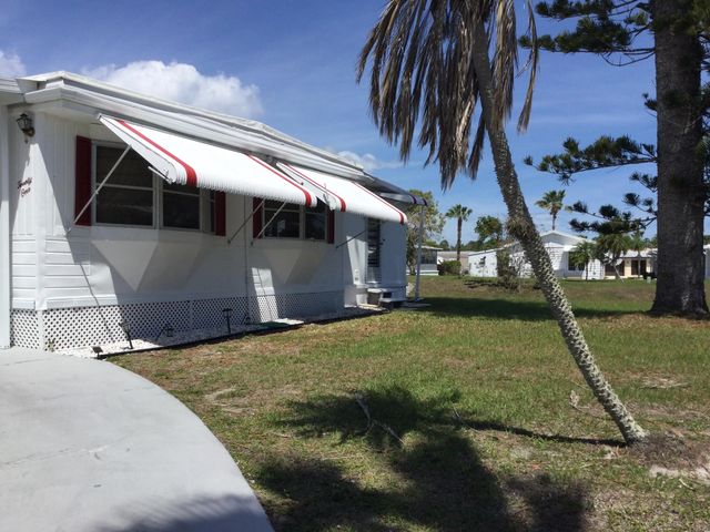 2 of 21 - 21 Oro Grande Way, Port St. Lucie, FL