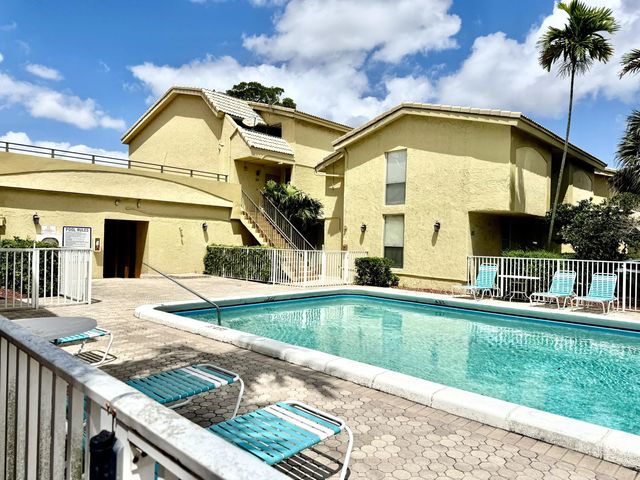 8401 W Sample Road #21, Coral Springs