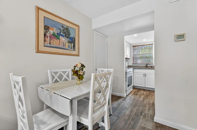 4 of 23 - 211 Lake Dora Drive, West Palm Beach, FL