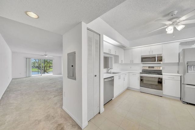 5 of 58 - 801 Sw 141st Avenue #306-o, Pembroke Pines, FL