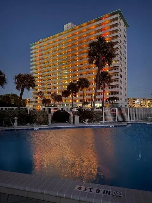 2 of 7 - 4050 N Ocean Drive #1504, Lauderdale-By-The-Sea, FL