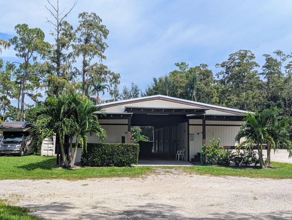 13161 Casey Road #- Barn -, Loxahatchee Groves
