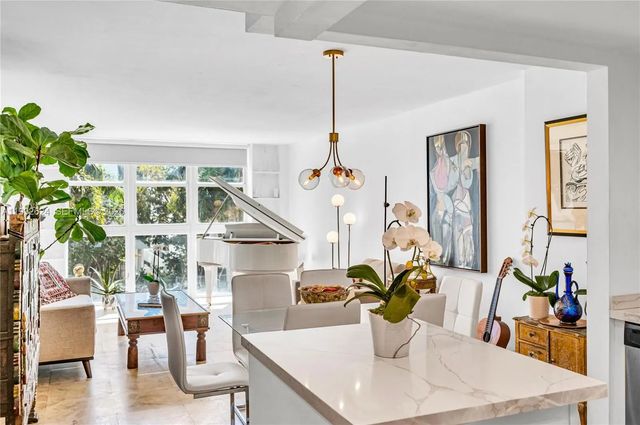 5 of 56 - 1228 West Avenue #209, Miami Beach, FL