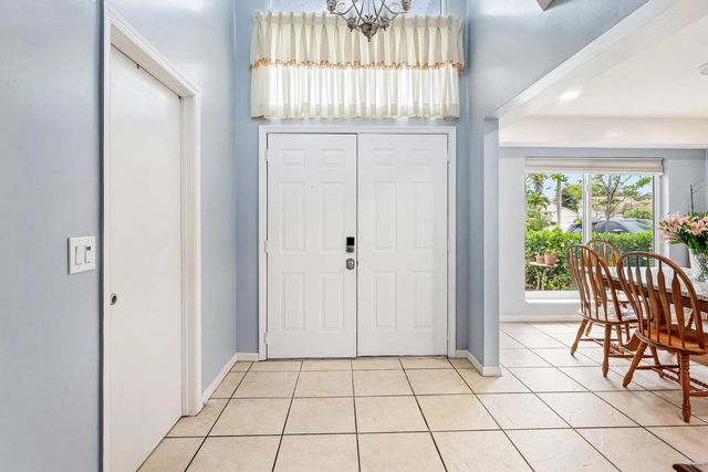 4 of 27 - 143 St Michaels Court, Jupiter, FL
