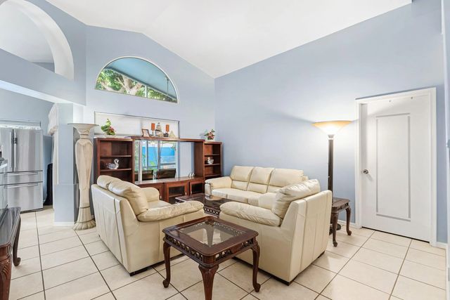 5 of 27 - 143 St Michaels Court, Jupiter, FL