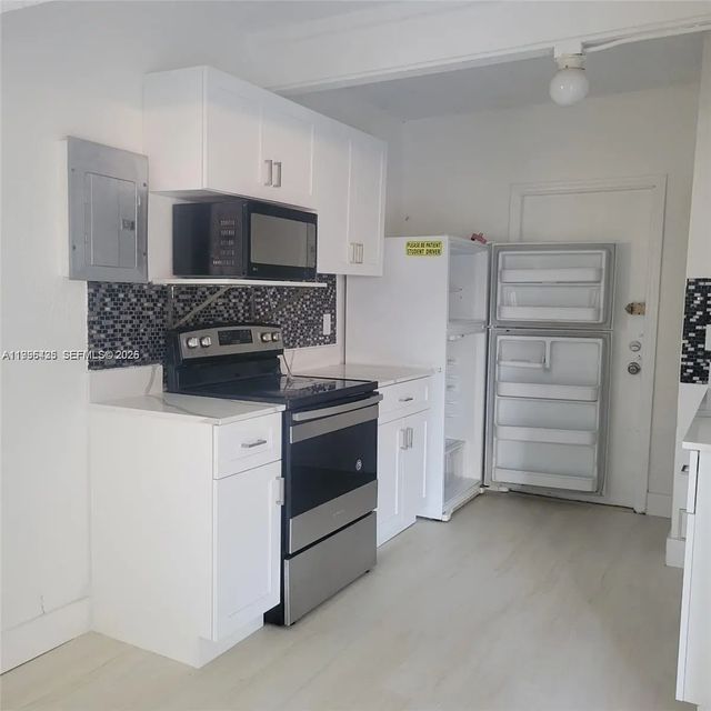 3 of 22 - 715 Sw 6th Street, Dania Beach, FL